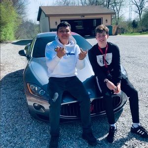 Meet your Posher, Eric